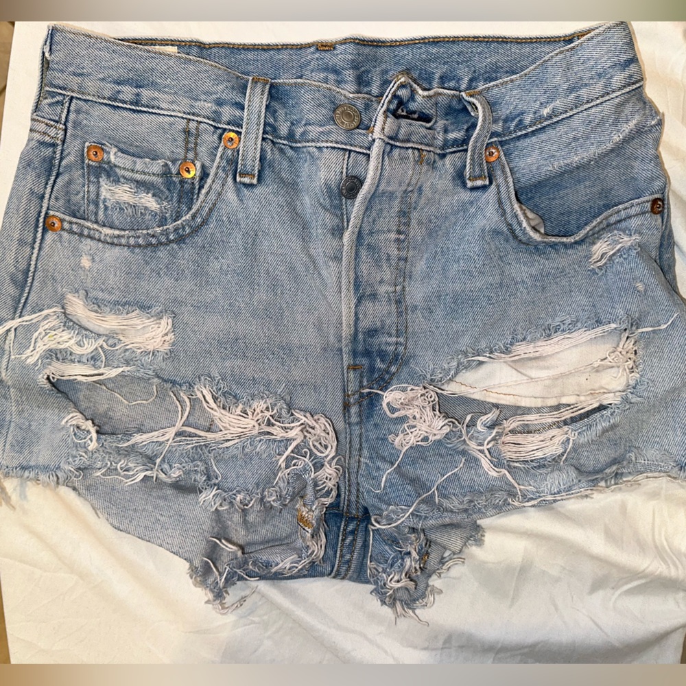 Distressed Levi’s shorts